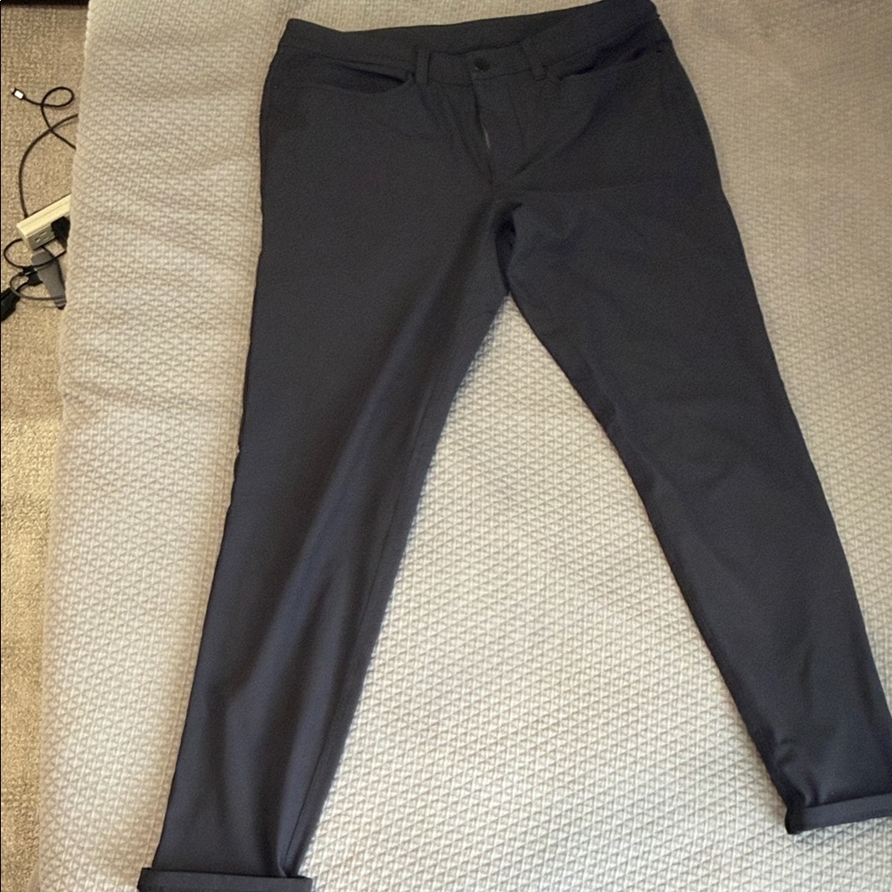 Lululemon ABC Pant - Skinny Fit - size 33x30